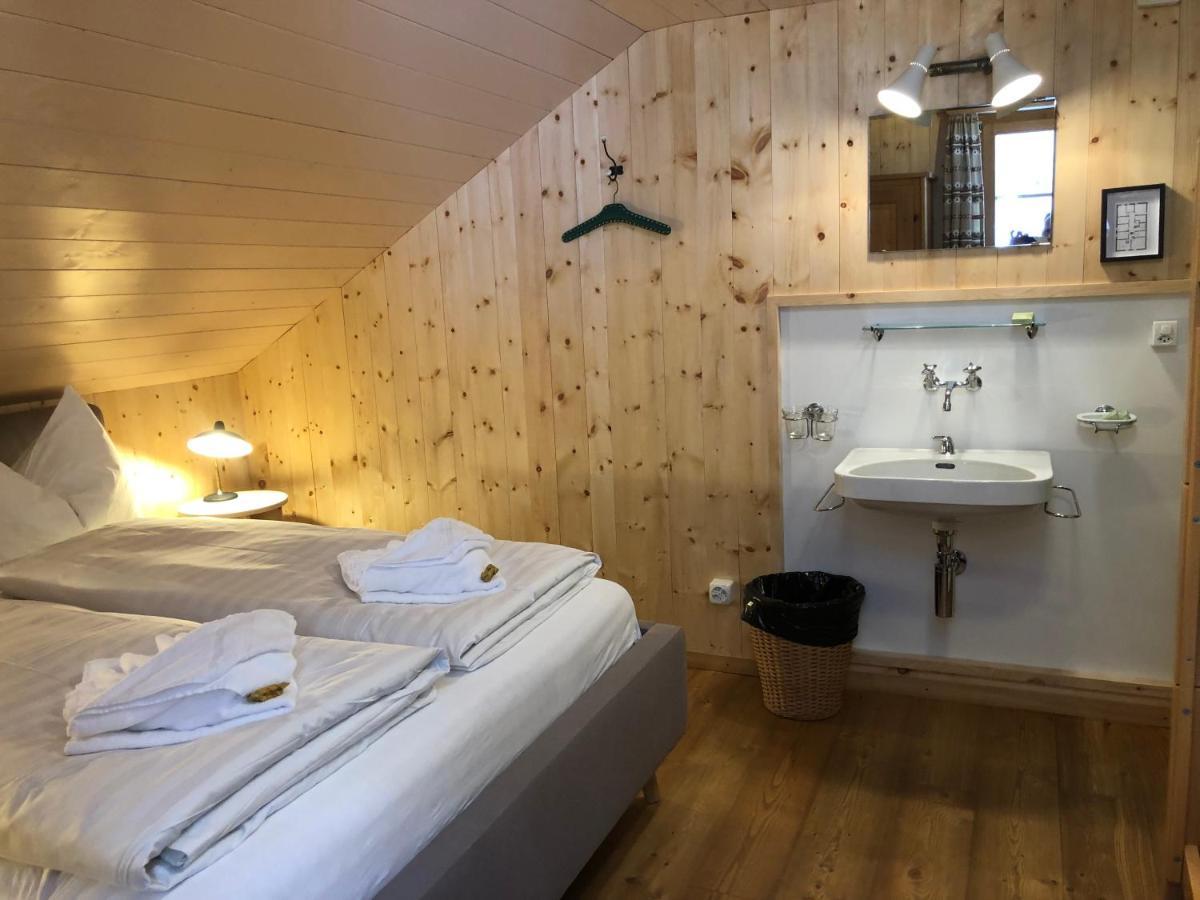 Gasthaus Spinas Bever Eksteriør billede