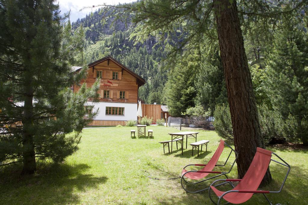 Gasthaus Spinas Bever Eksteriør billede