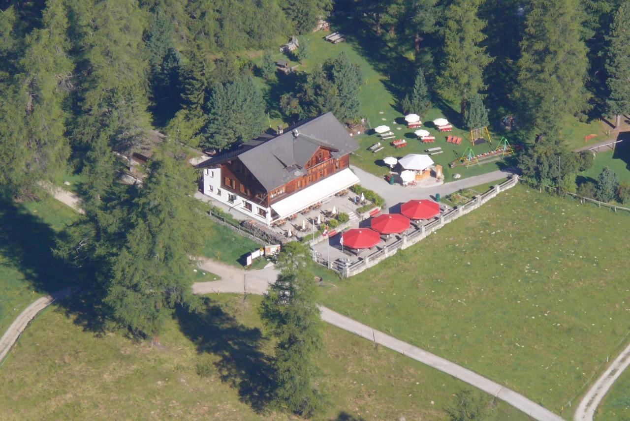 Gasthaus Spinas Bever Eksteriør billede
